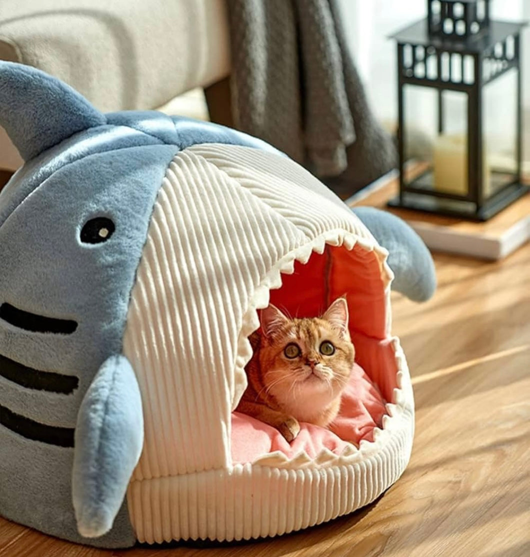 Cozy Enclosed Cat Bed – Portable Pet Nest, Cushion & Pillow Mat